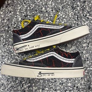 Vans Stranger Things Upside Down Hellfire Club sneakers Men’s 4.5 Women’s 6